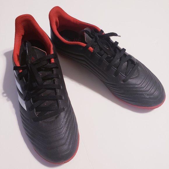 Adidas Predator indoor soccer cleats 7.5